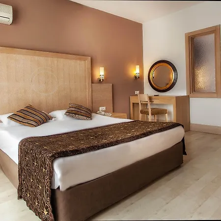 Sultan Of Hotel Side